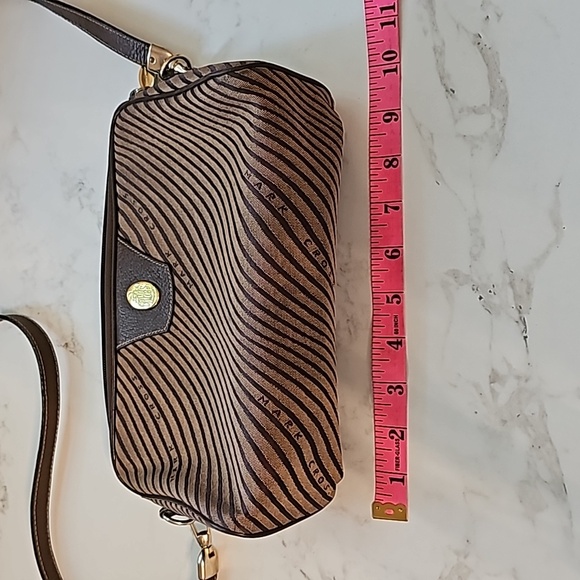 LAST DAY! Mark Cross 1845 Vintage Canvas and Leather Zebra Stripe Bag - Picture 13 of 14